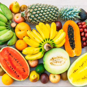 Fresh Island Fruit for Guests – Dos Reyes Roatán Charter - Dos Reyes Roatan Charter Fresh island fruit prepared for guests aboard the Dos Reyes Roatán charter